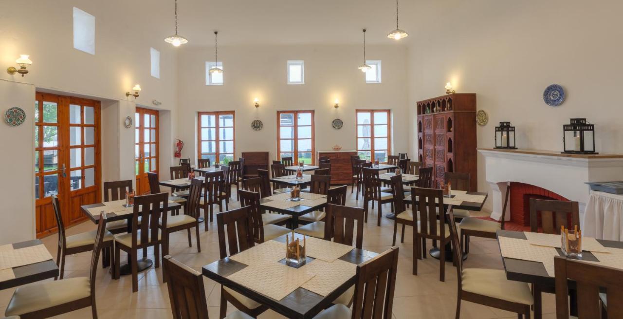 Hydroussa Skyros Hotel Exterior photo